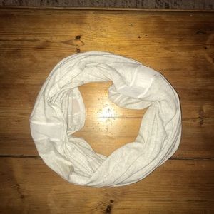 Lululemon scarf